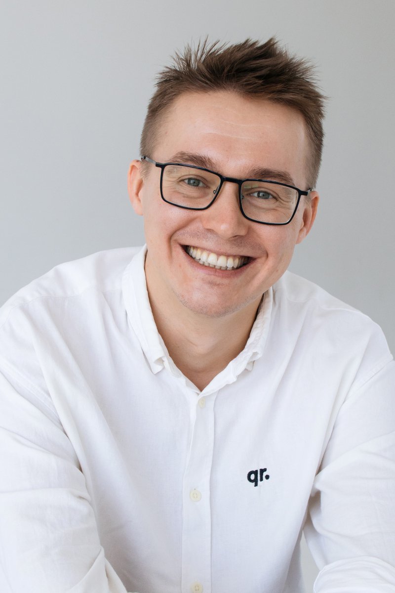 Александр Серков
